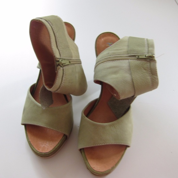 Hispanitas Green Leather suede heels beautiful cone heel wedding date shoes - Picture 6 of 10